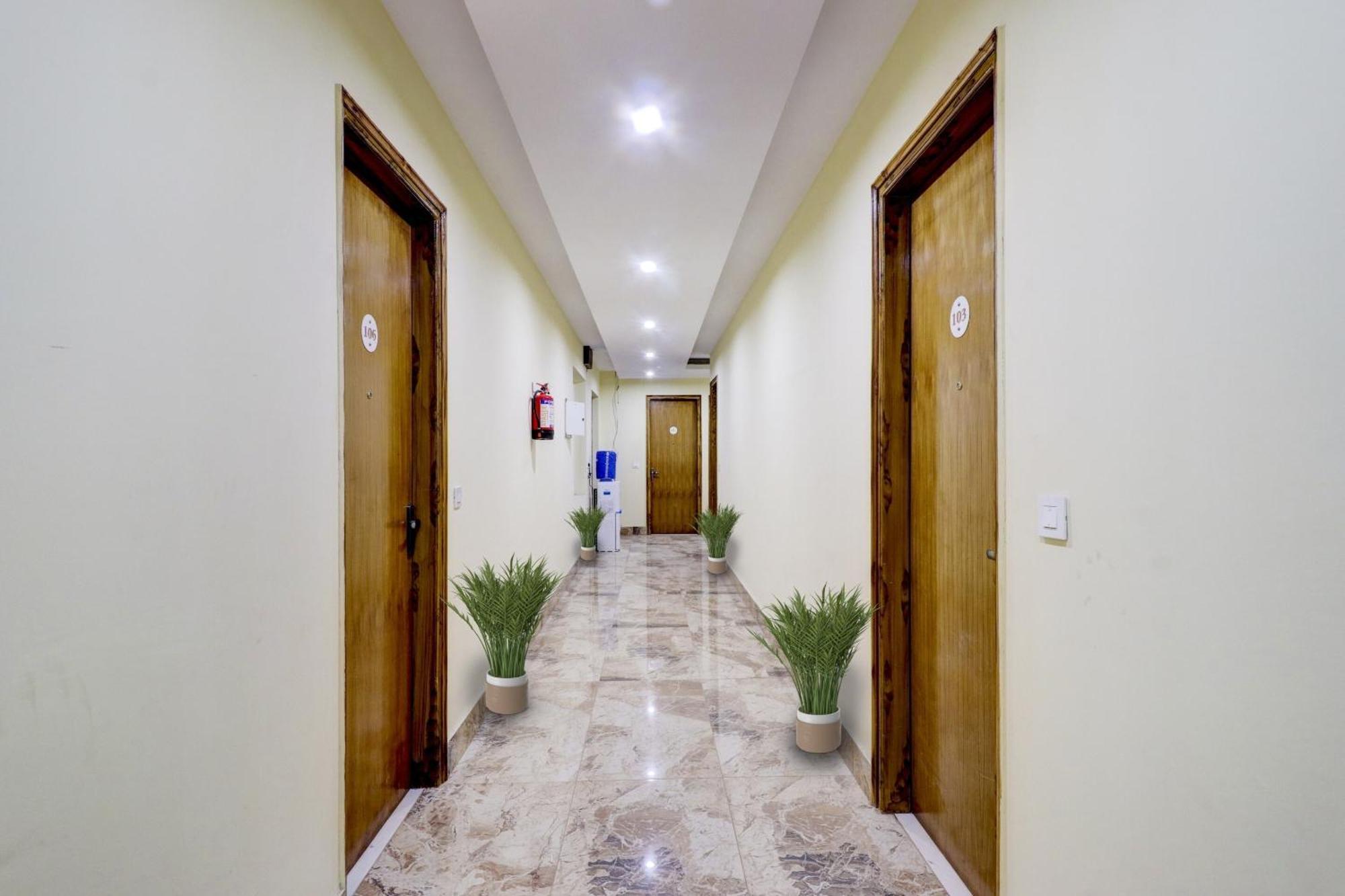 דהראדון Super Capital O Crestwood Inn מראה חיצוני תמונה